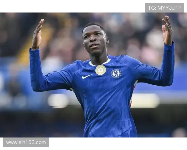 切尔西单季红牌已达八张距英超纪录仅差一张还剩十一场比赛